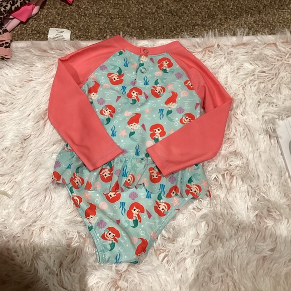 NWOT DISNEY BABY GIRL PRINCESS ARIEL ONE PIECE SNAP SWIMSUIT SZ. 12M - Picture 5 of 7